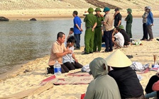 Quảng Bình: Tìm thấy thi thể 2 học sinh mất tích khi đi tắm sông