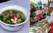 Mê mẩn phở chua ngọt với topping thịt lợn mán ở Festival Phở 2025