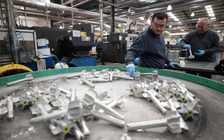 Anh đẩy mạnh sản xuất vũ khí để giảm bớt phụ thuộc vào Mỹ, Pháp