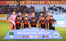 CLB Ninh Bình có thể đi vào lịch sử bóng đá thế giới, nếu...