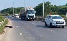 Thiếu niên tử vong sau va chạm giữa xe máy và xe tải ở Quảng Trị