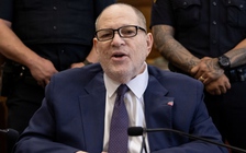 Ông trùm Hollywood lại ra tòa vì tội danh cưỡng hiếp, tấn công diễn viên