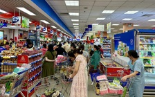 Tiêu dùng, mua sắm dịp đại lễ tăng mạnh