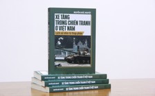 Lịch sử nhìn từ tháp pháo