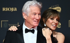 Tài tử Richard Gere tiết lộ cuộc sống bên vợ kém 34 tuổi