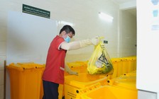 Phát sinh 8 - 9 tấn chất thải/ngày, Bệnh viện Bạch Mai quản lý thế nào?