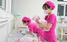 Từ sau năm 1975 đến nay, dân số TP.HCM tăng bao nhiêu người?