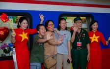 Rực rỡ đoàn tàu Thống Nhất, Bắc - Nam hội tụ trong ngày 30.4