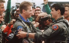 Tom Cruise khóc trong lần gặp gỡ cuối cùng với Val Kilmer