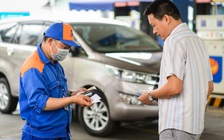 Giá xăng dầu hôm nay 3.4.2025: Xăng trong nước chiều nay tăng bao nhiêu đồng một lít?