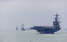 Tàu sân bay Mỹ đi qua eo Malacca, tàu sân bay Trung Quốc đến Biển Đông