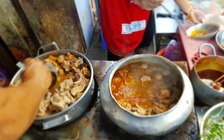 'Đóng gói' đặc sản ẩm thực địa phương