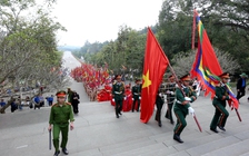 Dâng hương tưởng niệm các Vua Hùng