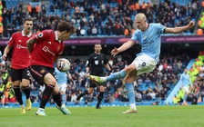 Ngoại hạng Anh: Derby Manchester rớt giá thê thảm