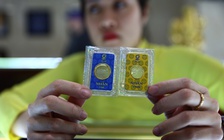 Giá vàng hôm nay 7.4.2025: Cắm đầu lao dốc