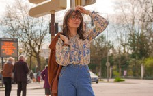 Diện những kiểu áo này cùng quần jeans là chuẩn đẹp