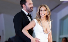 Jennifer Lopez căng thẳng với Ben Affleck khi rao bán biệt thự