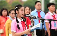 Đại biểu Cháu ngoan Bác Hồ xúc động báo công dâng Bác