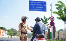 Đường vào nhà ga T3 sân bay Tân Sơn Nhất: Hàng loạt xe máy bất ngờ khi CSGT tuýt còi