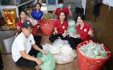 Chàng trai 'gieo nụ cười' giữa đời thường