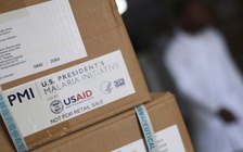 Lương thực mục nát dù hàng triệu người cần sau quyết định của chính quyền ông Trump