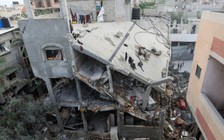 Israel mở chiến dịch trên bộ sau khi không kích giết hàng trăm người Gaza