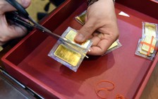 Giá vàng thế giới đảo chiều đi xuống