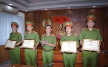 Bắt nghi phạm cướp giật tài sản, dân và công an được khen thưởng