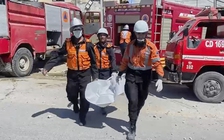 Israel tiếp tục không kích dữ dội Dải Gaza