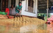 Bắc Trung bộ mưa như trút nước giữa mùa khô, vì sao?