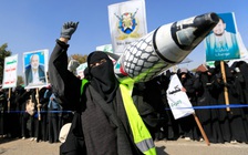 Houthi phóng tên lửa bội siêu thanh, tuyên bố cứng rắn với  Israel