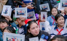 Nhóm nhiếp ảnh chụp hàng nghìn kỷ yếu miễn phí cho học sinh trên bản