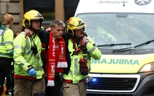 Lao xe vào đám đông mừng chiến thắng của đội bóng Liverpool