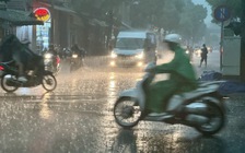 Vùng áp thấp gây mưa lớn ở TP.HCM và Nam bộ