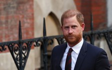Hoàng tử Harry thua kiện hoàng gia