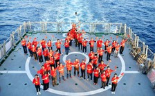 Chung dòng máu Lạc Hồng: Kiều bào hướng trọn trái tim về Trường Sa