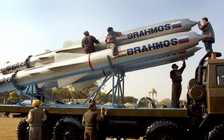 Pakistan thừa nhận bị tên lửa BrahMos Ấn Độ phủ đầu khi sắp phản công