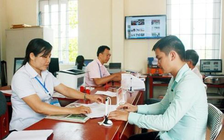 Cán bộ, công chức xã không sắp xếp có được hưởng chế độ nghỉ hưu trước tuổi?