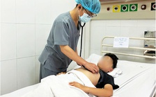 Sốt cao, đau đầu, ngủ gà, bệnh nhi được phát hiện viêm màng não mô cầu