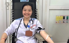 Cô sinh viên y dược và thanh xuân tình nguyện
