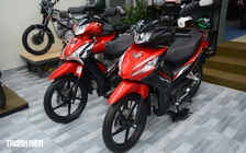 Vì sao xe máy phổ thông từ Malaysia về Việt Nam có giá gần cả trăm triệu?