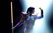 Katy Perry bị fan cuồng quấy rối