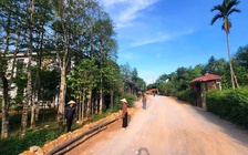 Dân chặn thi công đường huyện do thiếu mương thoát nước