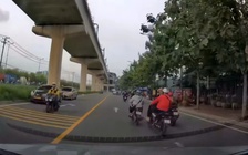 Xác minh clip cố đạp ngã xe máy người khác gần ga metro Phước Long