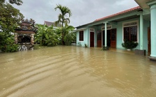 TP.Huế: Nước sông dâng cao trong đêm, vùng trũng tiếp tục ngập lụt