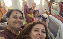 Chuyến đi đoàn tụ lại là phút hạnh phúc cuối cùng của gia đình bác sĩ Ấn Độ