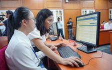 Đất nước sang trang