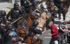 Nước Mỹ giữa những ngày rối ren