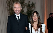 Chồng cũ Angelina Jolie hé lộ cuộc sống hôn nhân bên người vợ thứ 6