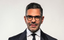 Tỉ phú Ấn Độ qua đời nghi do nuốt phải ong